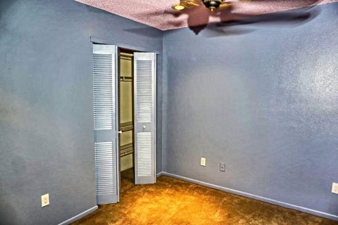Condo in Lutz, Florida, 2 bedrooms  № 2204860 - photo 28