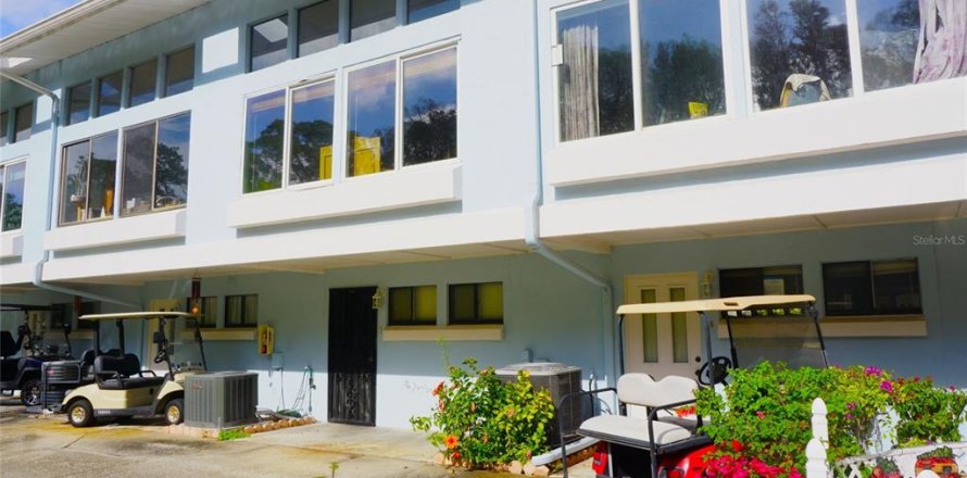 Condo in Lutz, Florida, 2 bedrooms  № 2204860