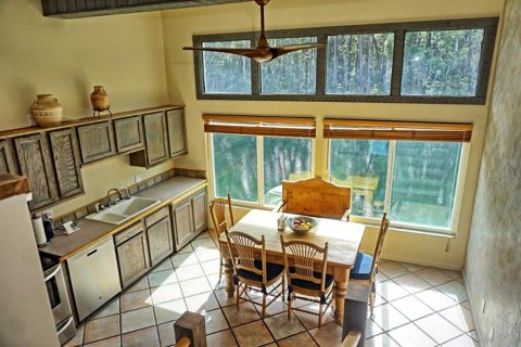 Condo in Lutz, Florida, 2 bedrooms  № 2204860 - photo 11