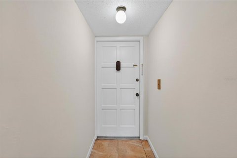 Condominio en venta en Brandon, Florida, 2 dormitorios, 101.26 m2 № 1913417 - foto 6