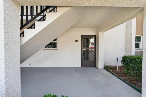 Condominio en venta en Brandon, Florida, 2 dormitorios, 101.26 m2 № 1913417 - foto 3