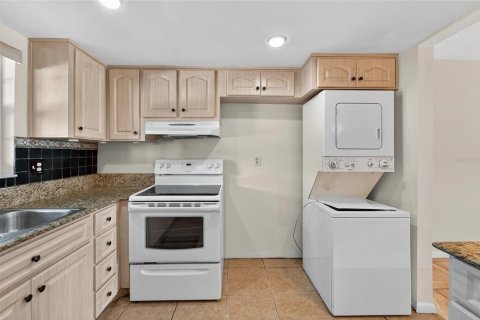 Condominio en venta en Brandon, Florida, 2 dormitorios, 101.26 m2 № 1913417 - foto 14