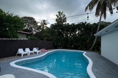 Villa ou maison à vendre à Miami, Floride: 4 chambres, 157.93 m2 № 1955071 - photo 4