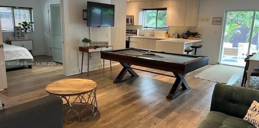 Villa ou maison à Miami, Floride 4 chambres, 157.93 m2 № 1955071