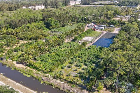 Land in Lake Worth, Florida № 722610 - photo 1