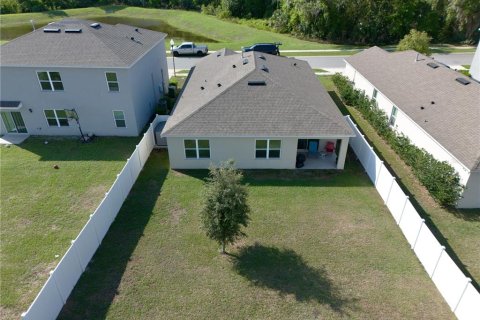Villa ou maison à vendre à Leesburg, Floride: 4 chambres, 171.5 m2 № 2139632 - photo 3
