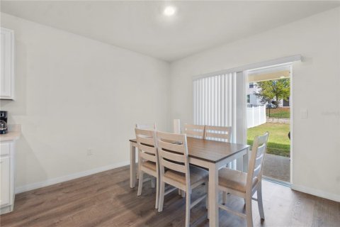 Villa ou maison à vendre à Leesburg, Floride: 4 chambres, 171.5 m2 № 2139632 - photo 8