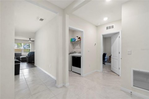 Villa ou maison à vendre à Leesburg, Floride: 4 chambres, 171.5 m2 № 2139632 - photo 9