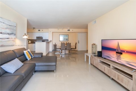 Copropriété à louer à Aventura, Floride: 2 chambres, 109.62 m2 № 1779882 - photo 6