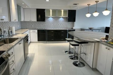 Condominio en venta en Miami, Florida, 2 dormitorios, 181.16 m2 № 1485927 - foto 10