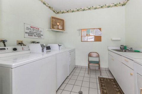 Condo in Venice, Florida, 2 bedrooms  № 1810415 - photo 27