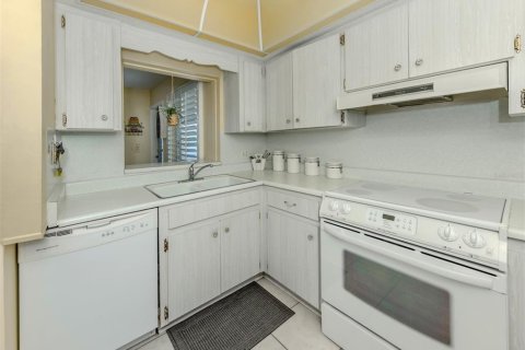 Condo in Venice, Florida, 2 bedrooms  № 1810415 - photo 8