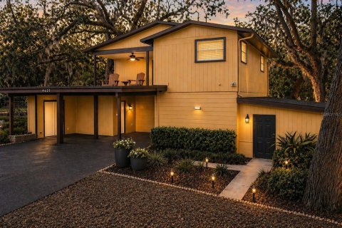 Villa ou maison à Brandon, Floride 4 chambres, 203.64 m2 № 2121490