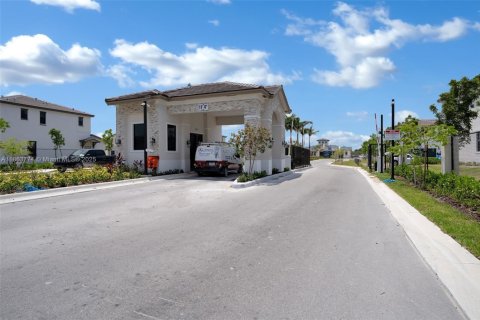 Adosado en venta en Homestead, Florida, 3 dormitorios, 129.41 m2 № 1891556 - foto 25