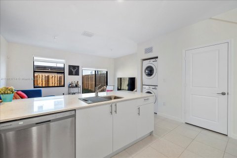 Adosado en venta en Homestead, Florida, 3 dormitorios, 129.41 m2 № 1891556 - foto 8