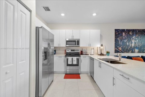 Adosado en venta en Homestead, Florida, 3 dormitorios, 129.41 m2 № 1891556 - foto 7