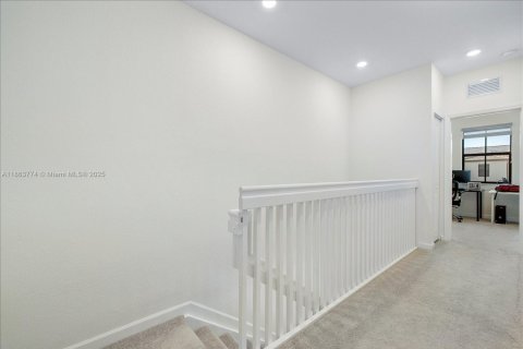Adosado en venta en Homestead, Florida, 3 dormitorios, 129.41 m2 № 1891556 - foto 16