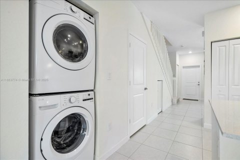 Adosado en venta en Homestead, Florida, 3 dormitorios, 129.41 m2 № 1891556 - foto 14