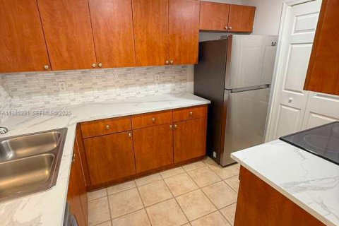 Снять в аренду кондоминиум в Дорал, Флорида 2 спальни, 103.59м2, № 1983870 - фото 9