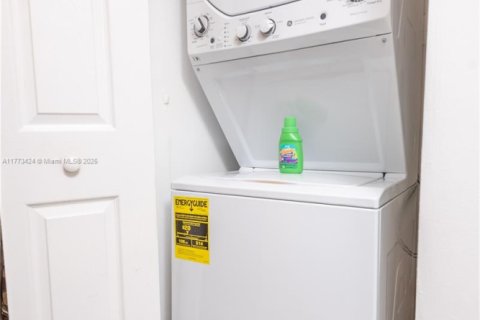 Снять в аренду кондоминиум в Серфсайд, Флорида 1 спальня, 77.11м2, № 2015973 - фото 18