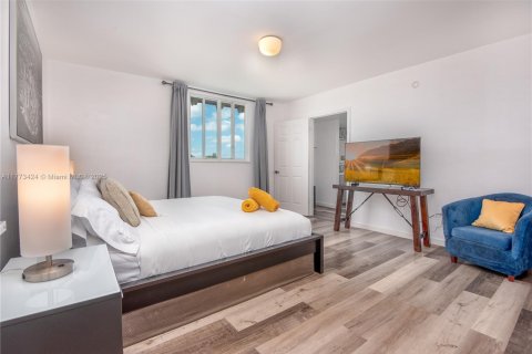 Снять в аренду кондоминиум в Серфсайд, Флорида 1 спальня, 77.11м2, № 2015973 - фото 12