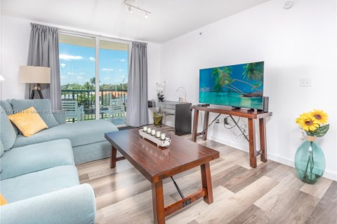 Снять в аренду кондоминиум в Серфсайд, Флорида 1 спальня, 77.11м2, № 2015973 - фото 4