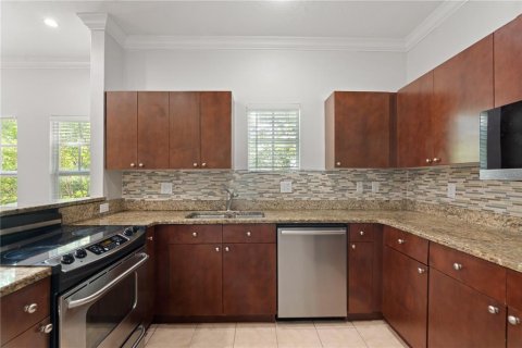 Townhouse in Clearwater, Florida 2 bedrooms, 180.42 sq.m. № 1719012 - photo 2