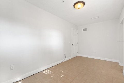 Townhouse in Clearwater, Florida 2 bedrooms, 180.42 sq.m. № 1719012 - photo 28