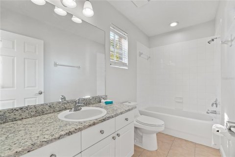 Townhouse in Clearwater, Florida 2 bedrooms, 180.42 sq.m. № 1719012 - photo 23