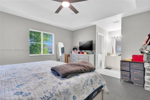 Townhouse in Homestead, Florida 3 bedrooms, 140.19 sq.m. № 2154483 - photo 22