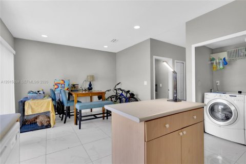 Townhouse in Homestead, Florida 3 bedrooms, 140.19 sq.m. № 2154483 - photo 14