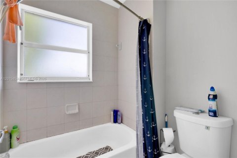 Townhouse in Homestead, Florida 3 bedrooms, 140.19 sq.m. № 2154483 - photo 25