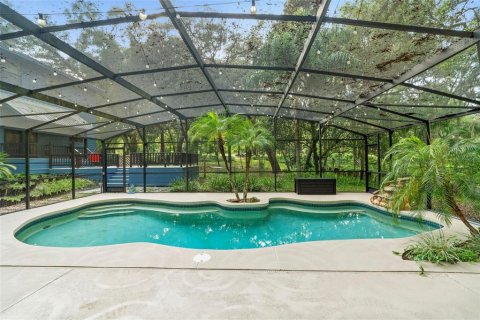 House in DeLand, Florida 3 bedrooms, 231.88 sq.m. № 2131599 - photo 2