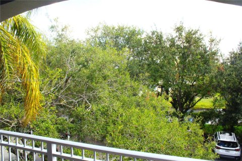 Купить кондоминиум в Пемброк-Пайнс, Флорида 2 спальни, 101.36м2, № 2008263 - фото 15