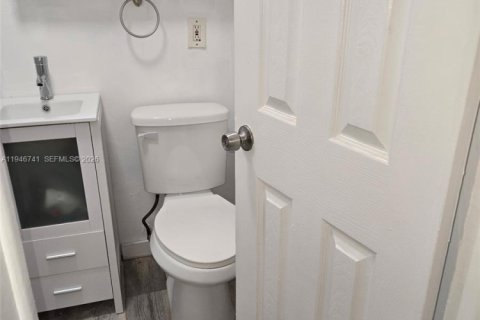 Condominio en alquiler en Miami Beach, Florida, 1 dormitorio, 43.76 m2 № 2002917 - foto 6