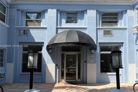 Condominio en alquiler en Miami Beach, Florida, 1 dormitorio, 43.76 m2 № 2002917 - foto 2