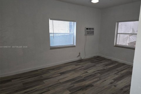 Condominio en alquiler en Miami Beach, Florida, 1 dormitorio, 43.76 m2 № 2002917 - foto 7