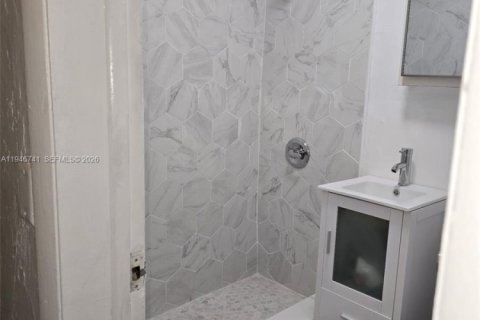 Condominio en alquiler en Miami Beach, Florida, 1 dormitorio, 43.76 m2 № 2002917 - foto 16