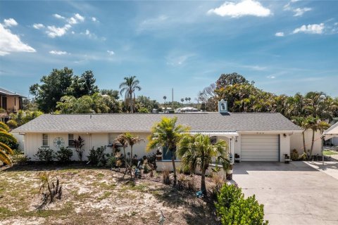 Casa en Nokomis, Florida 2 dormitorios, 138.8 m2 № 2093765