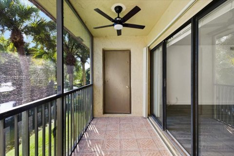 Купить кондоминиум в Уэстон, Флорида 2 спальни, 114.36м2, № 2008962 - фото 26