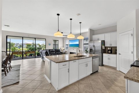 Villa ou maison à vendre à Port Charlotte, Floride: 3 chambres, 204.48 m2 № 2137150 - photo 19