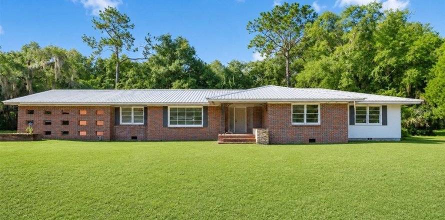 Casa en Palatka, Florida 4 dormitorios, 217.21 m2 № 2319249