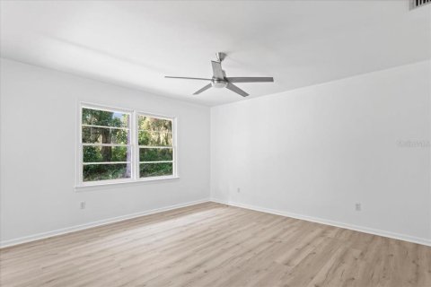 Casa en venta en Palatka, Florida, 4 dormitorios, 217.21 m2 № 2319249 - foto 17