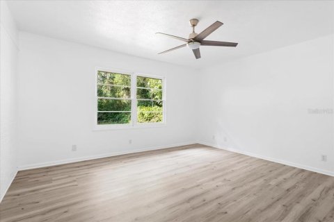 Casa en venta en Palatka, Florida, 4 dormitorios, 217.21 m2 № 2319249 - foto 26