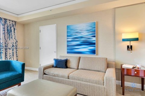 Купить отель в Санни-Айлс-Бич, Флорида 61.69м2, № 1996449 - фото 4