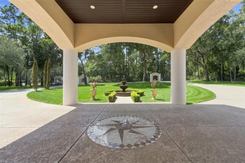 Casa en venta en Brooksville, Florida, 4 dormitorios, 474.17 m2 № 2324994 - foto 8