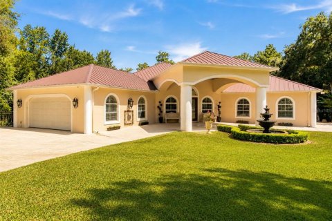 Casa en venta en Brooksville, Florida, 4 dormitorios, 474.17 m2 № 2324994 - foto 3