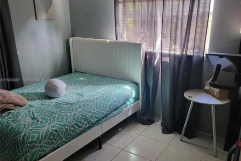 Casa en venta en Orlando, Florida, 3 dormitorios № 2051802 - foto 4