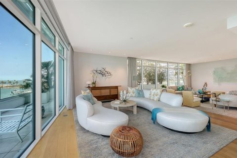 Condo in Sarasota, Florida, 4 bedrooms  № 1514933 - photo 7