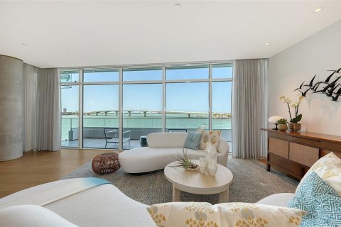 Condo in Sarasota, Florida, 4 bedrooms  № 1514933 - photo 5
